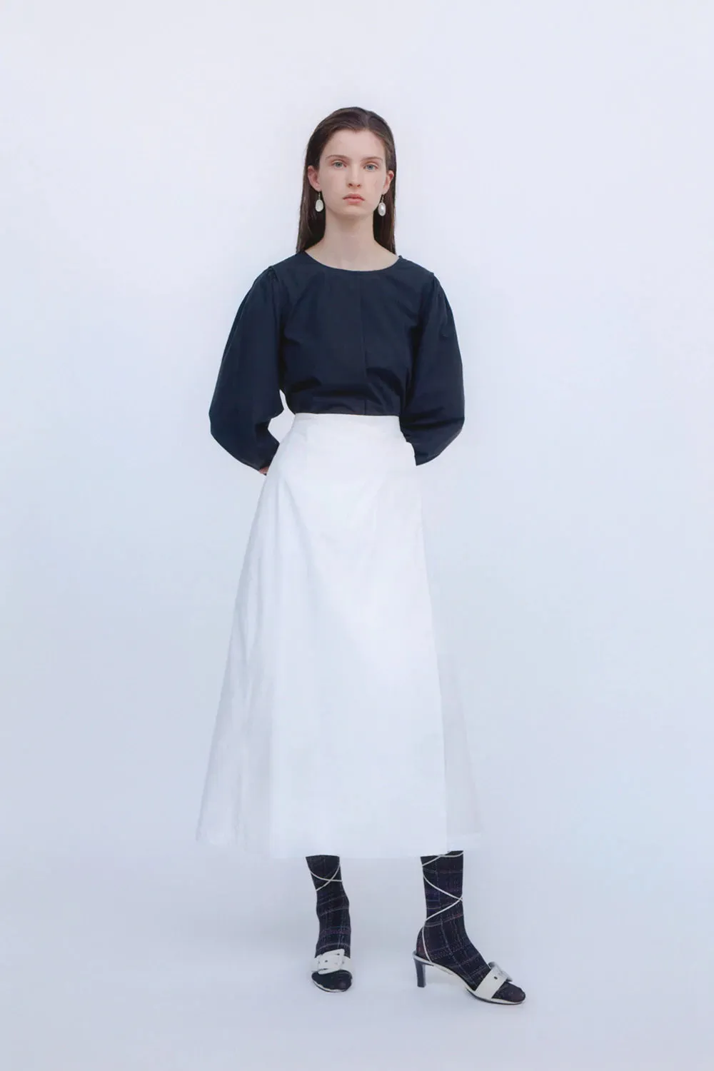 Bulk Sleeve Top In Black 033