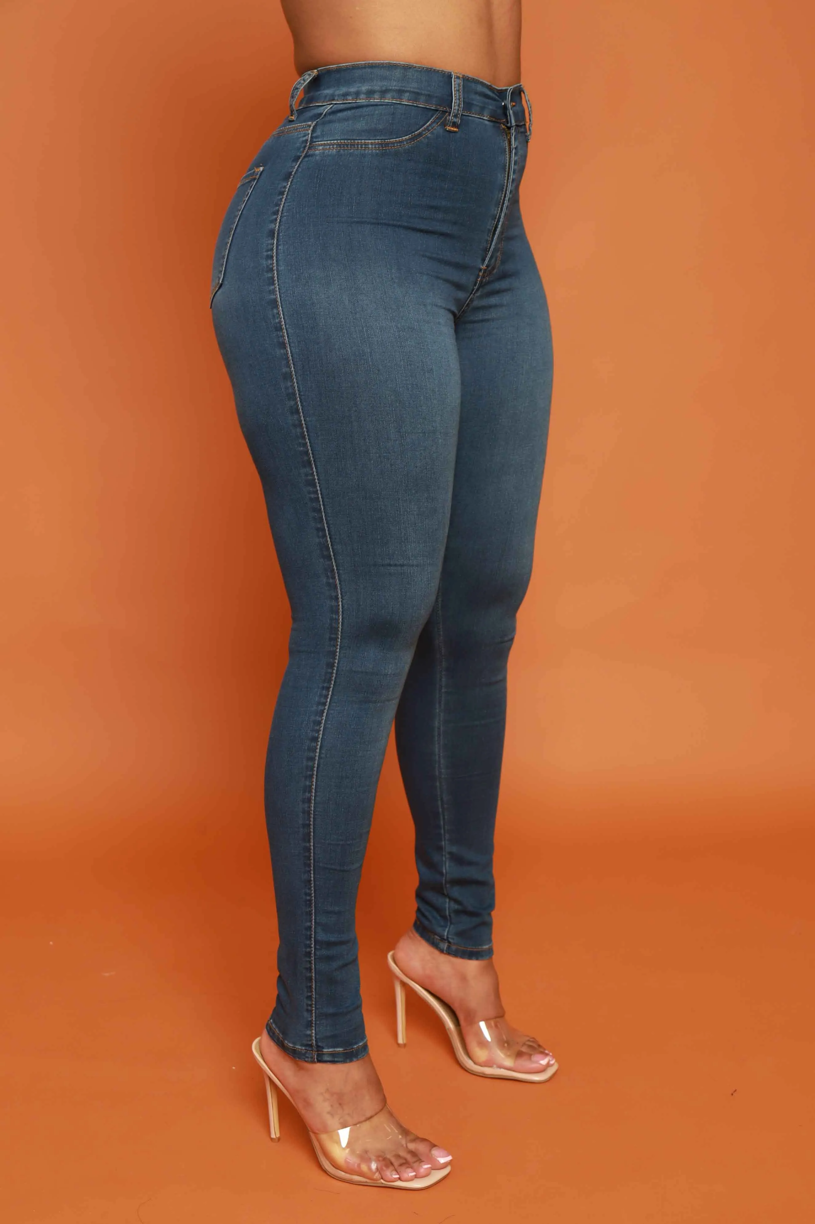 Every Morning Hourglass High Rise Stretchy Jeans - Medium Wash