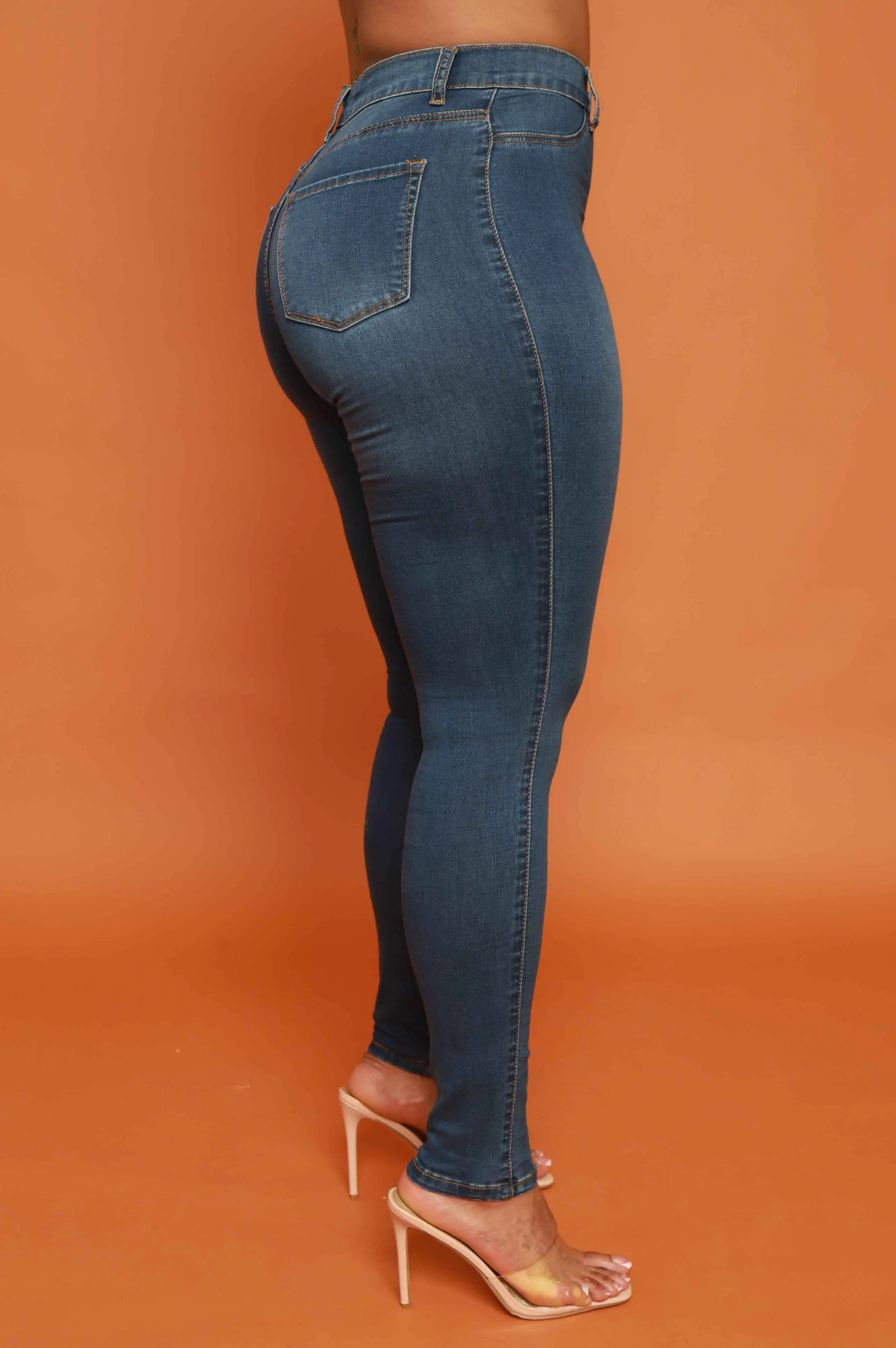 Every Morning Hourglass High Rise Stretchy Jeans - Medium Wash