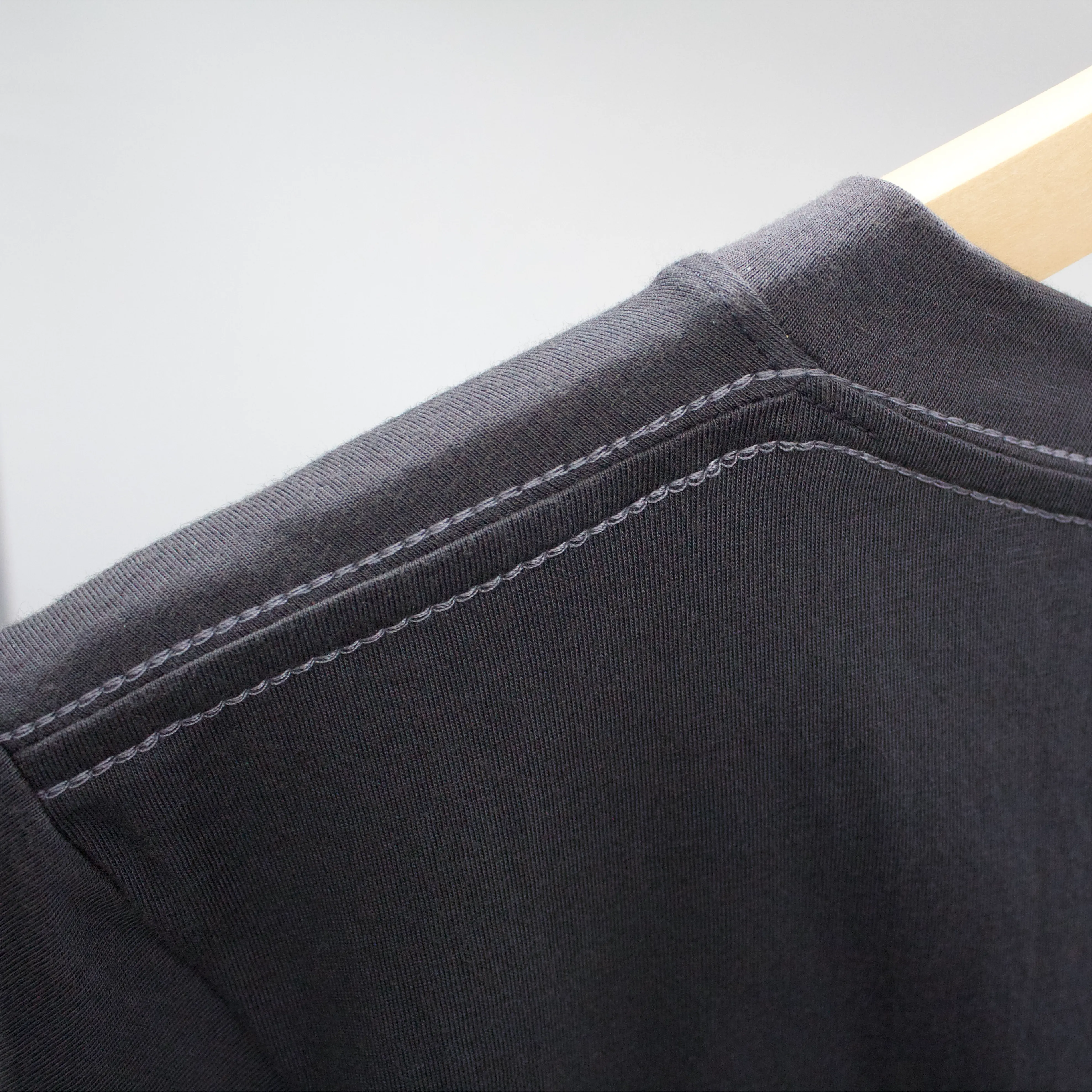 Men's Crew - Geo Pyramid -- Washed Black