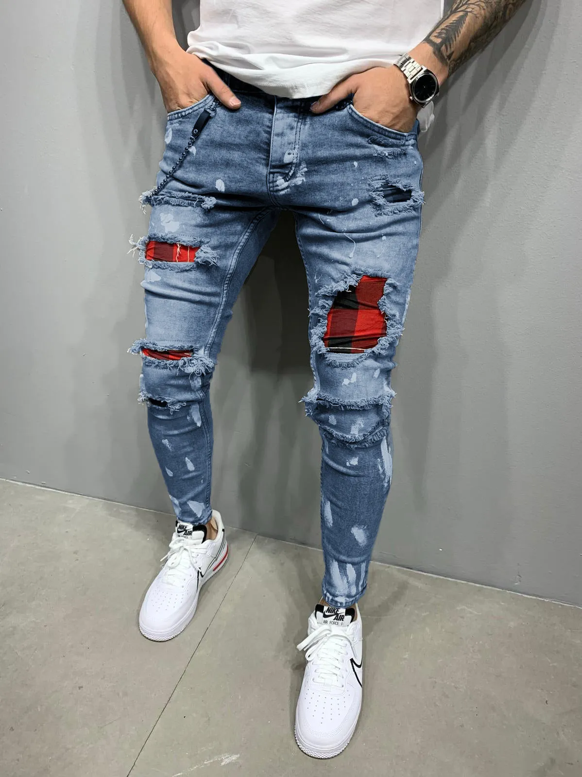 Slim Fit Stretchy Torn Jeans