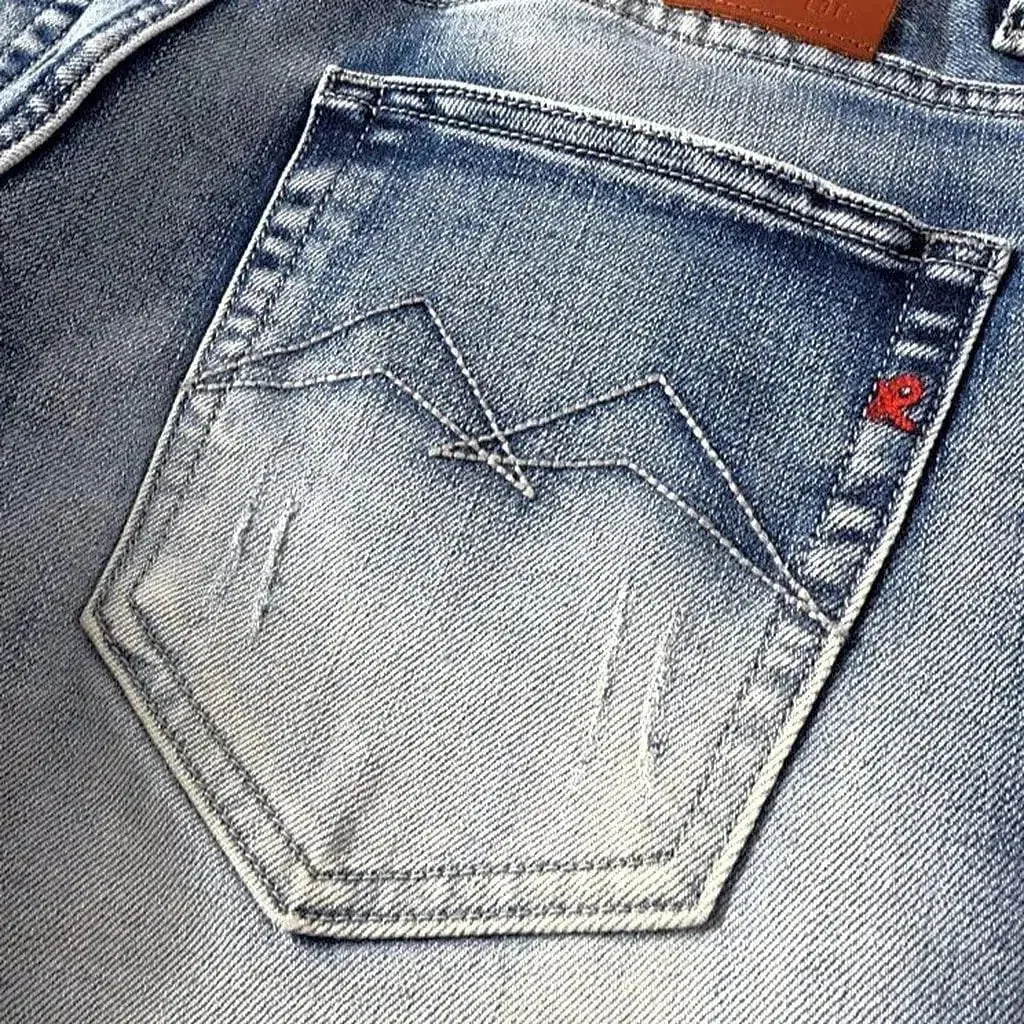 Smoothed skinny jeans
 for men