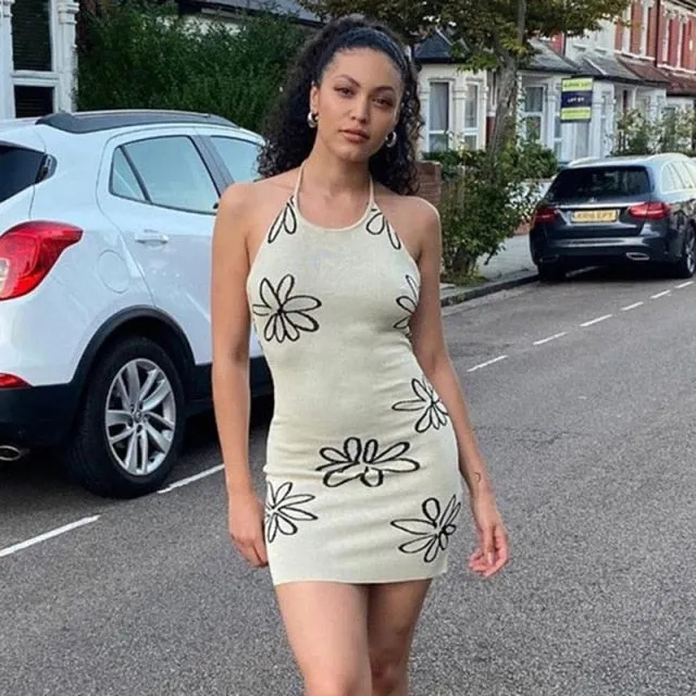 Yeknu Female Beach Knitted Bodycon Dress Chic Women Elegant Lady Backless Sleeveless Bandage Halter Sundress Summer Vacation Clothing